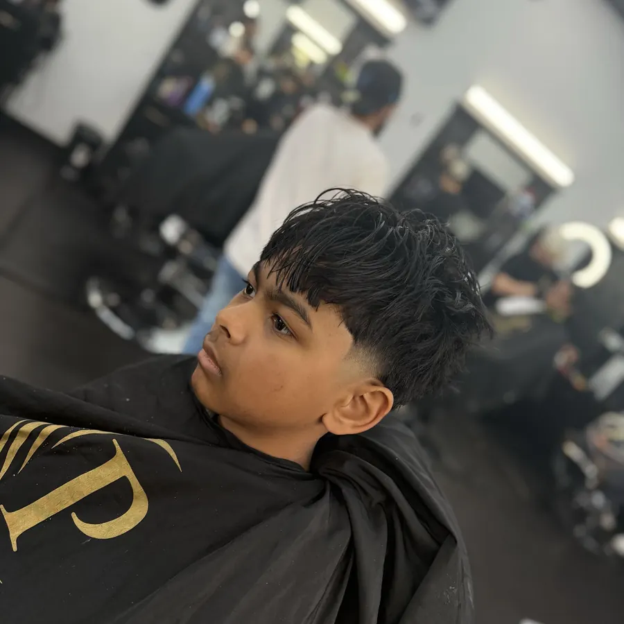 Burst fade con parte superior texturizada, por alexgcutz